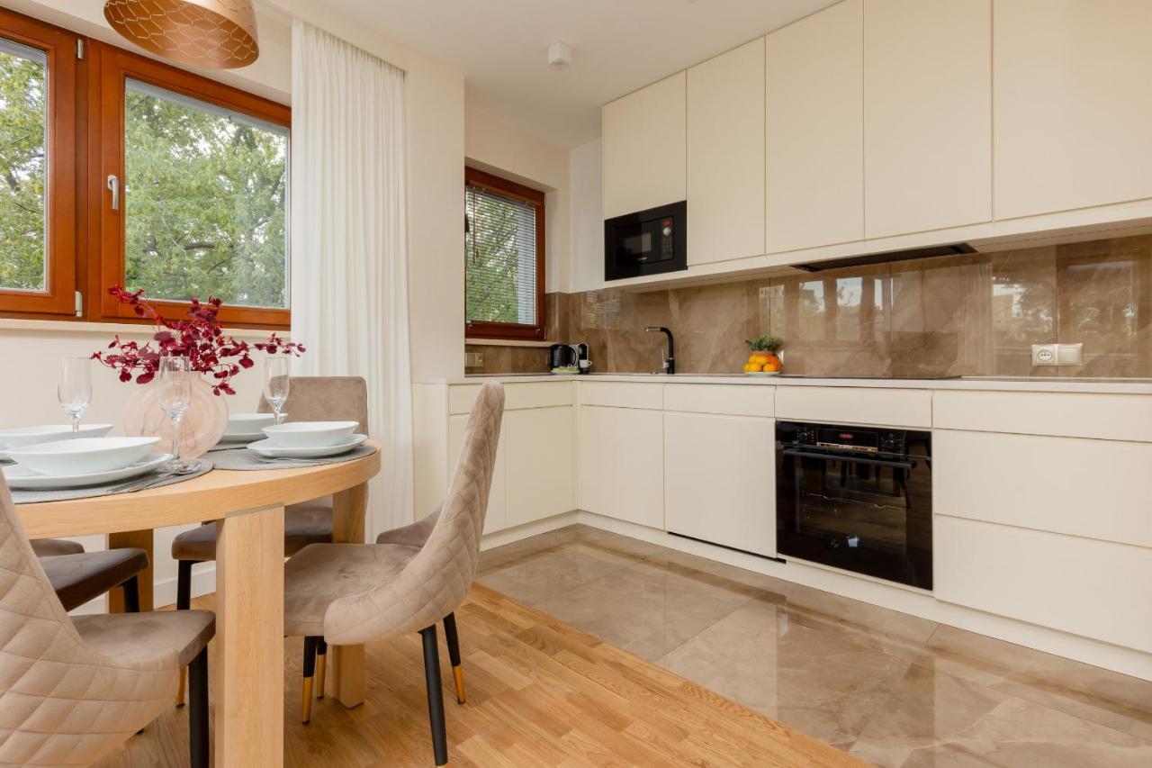 Deluxe Apartment Wronia 45 With Ac, Parking & Balcony By Renters Prestige Warsaw Luaran gambar