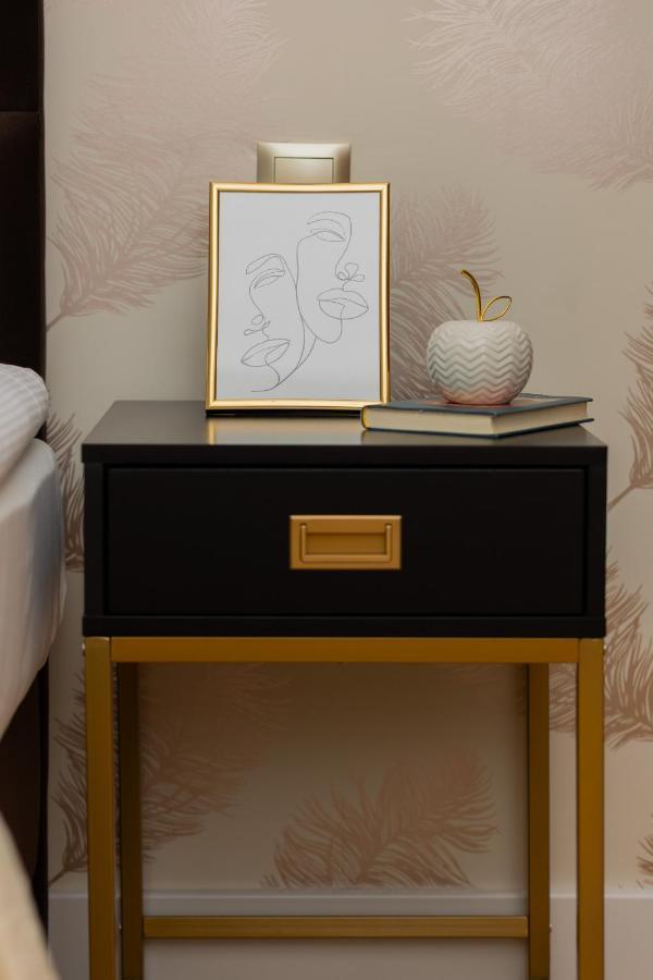 Deluxe Apartment Wronia 45 With Ac, Parking & Balcony By Renters Prestige Warsaw Luaran gambar