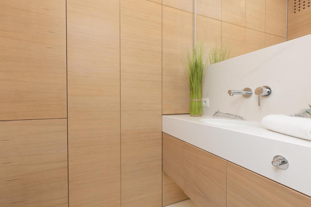 Deluxe Apartment Wronia 45 With Ac, Parking & Balcony By Renters Prestige Warsaw Luaran gambar