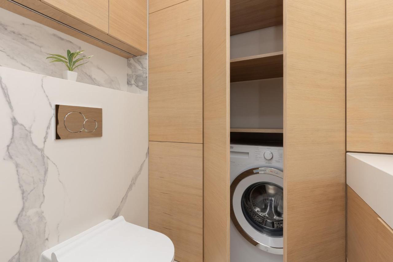 Deluxe Apartment Wronia 45 With Ac, Parking & Balcony By Renters Prestige Warsaw Luaran gambar