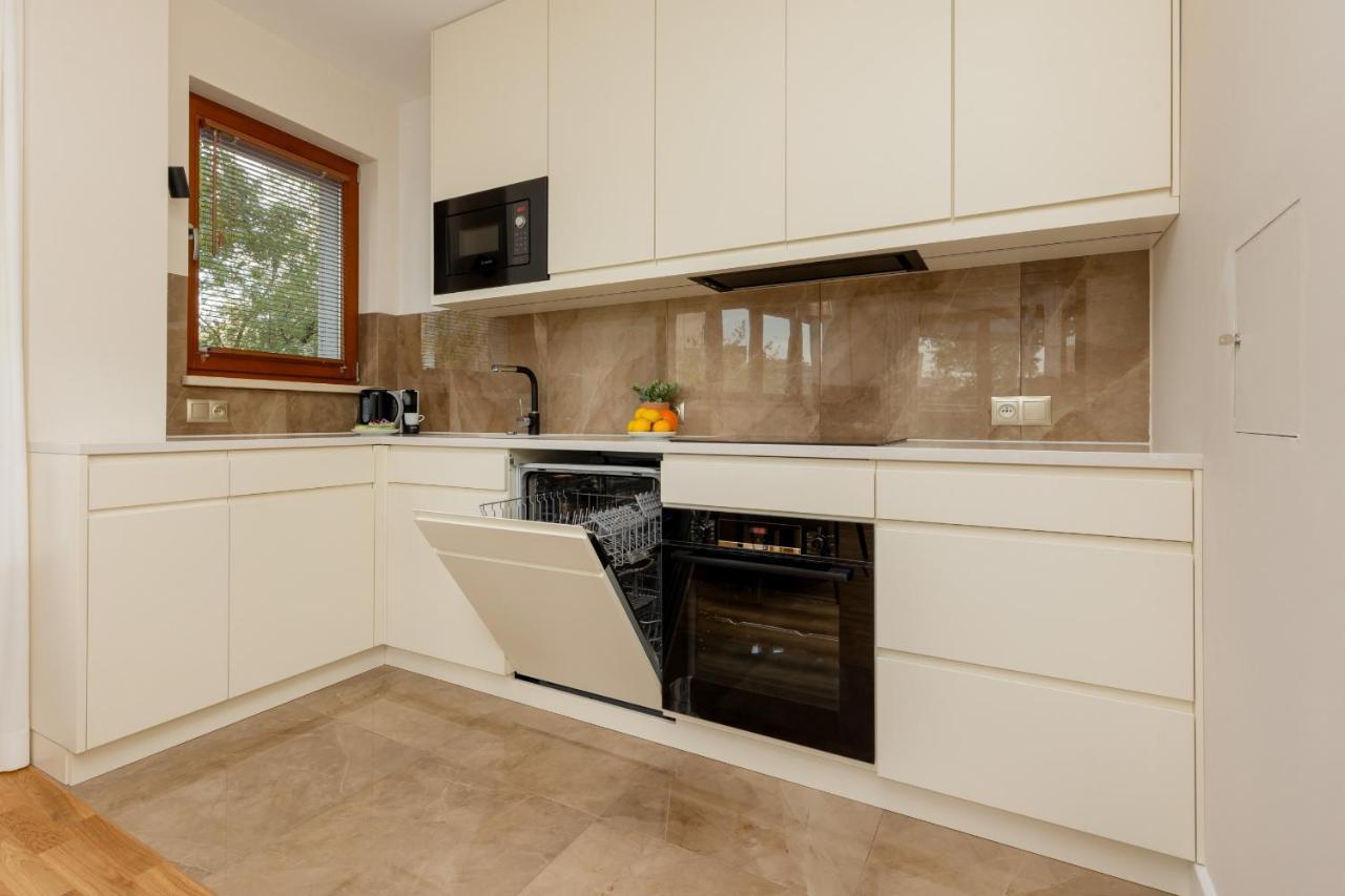 Deluxe Apartment Wronia 45 With Ac, Parking & Balcony By Renters Prestige Warsaw Luaran gambar